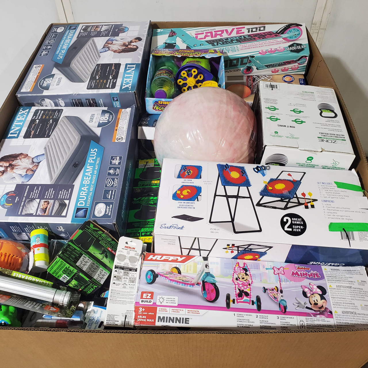 217 units of Sporting Goods - MSRP $4,051 - Returns (Lot # 974618)