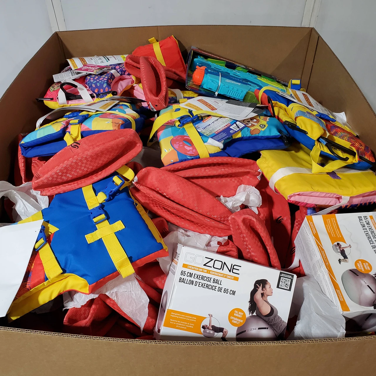 152 units of Sporting Goods - MSRP $1,921 - Returns (Lot # 975915)