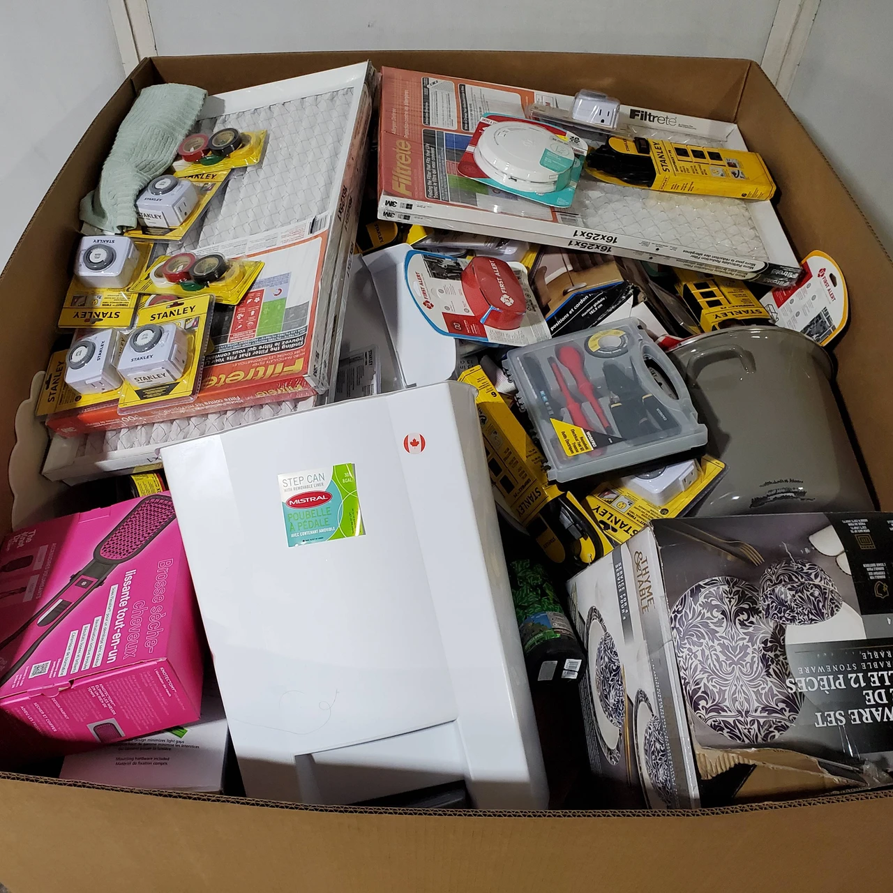 269 units of Home Products - MSRP $4,216 - Returns (Lot # 976007)