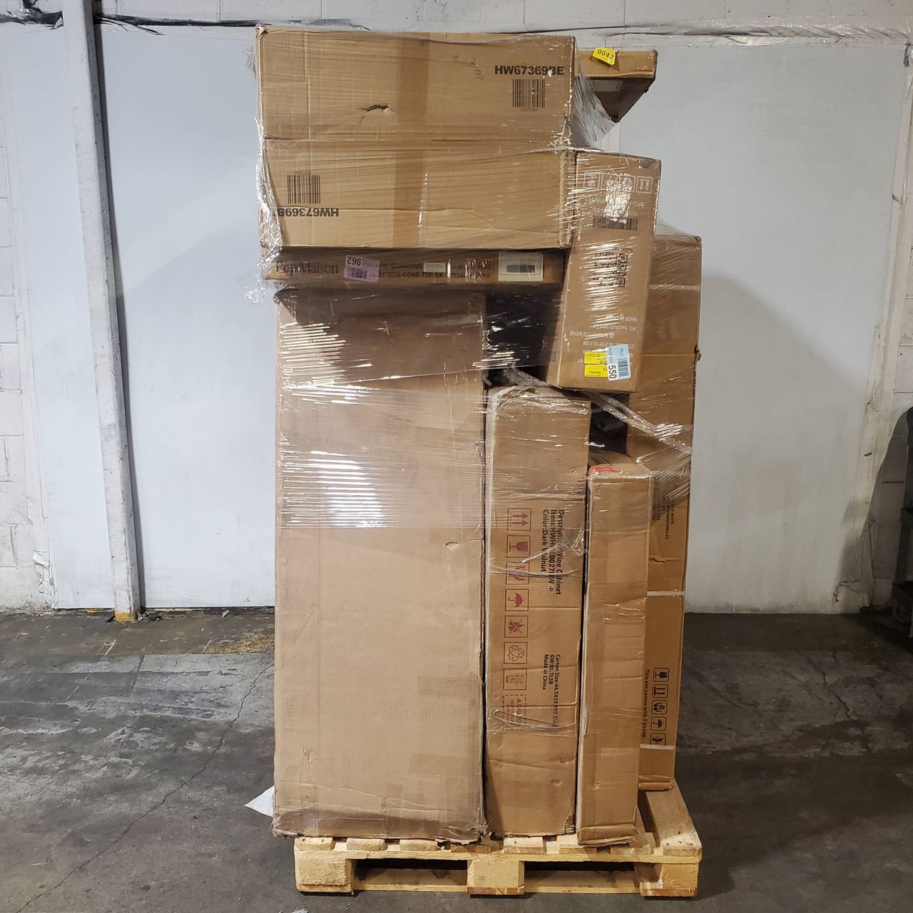 15 units of Furniture (Multi-Box Sets) - MSRP $1,793 - Salvage (Lot # 984909)
