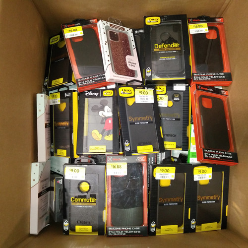 99 Units of Smartphone Cases - MSRP 3833$ - Returns (Lot # 556017)