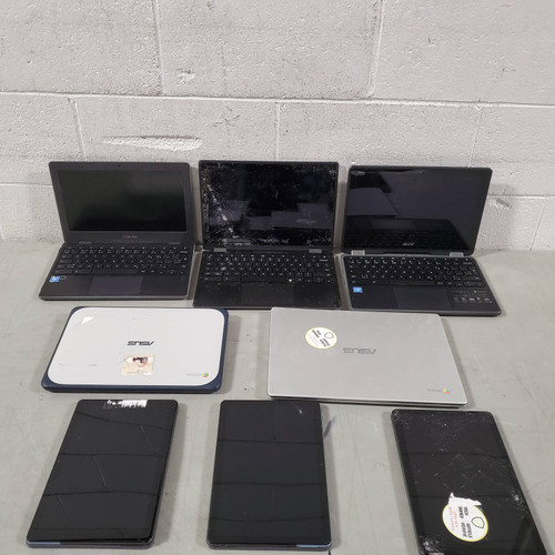 25 Units of Chromebooks - MSRP $6,438 - Salvage (Lot # 638101)