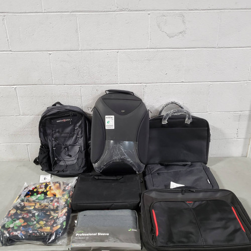 14 Units of Luggages & Bags - MSRP $1,210 - Returns (Lot # 657414)