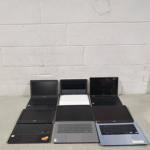 16 units of Chromebooks - MSRP $3,661 - Salvage (Lot # 683123)