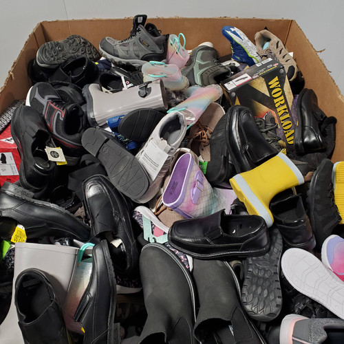 148 units of Shoes (pair) - MSRP $4,631 - Returns (Lot # 690312)