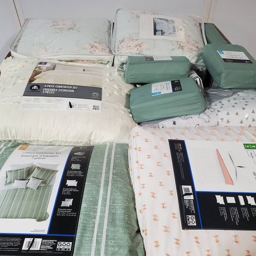 55 units of Bedding - MSRP $2,926 - Returns (Lot # 768361)