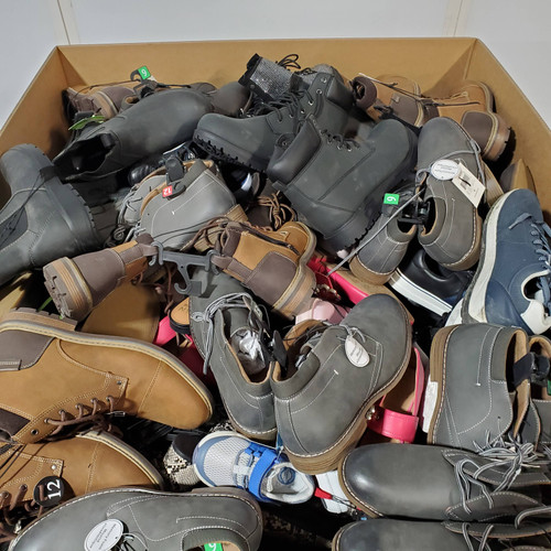 213 units of Shoes (pair) - MSRP $7,027 - Returns (Lot # 769517)