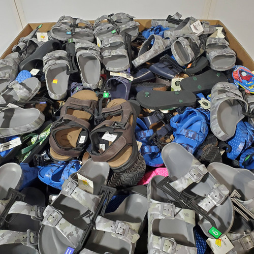 576 units of Sandals (pair) - MSRP $7,030 - Returns (Lot # 776923)