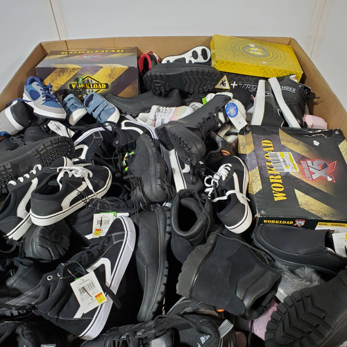 185 units of Shoes (pair) - MSRP $5,965 - Returns (Lot # 781711)