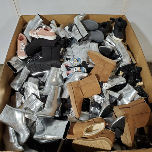 177 units of Shoes (pair) - MSRP $7,015 - Returns (Lot # 878322)