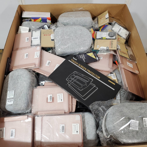 653 units of Electronics & Acc (Mix) - MSRP $11,551 - Returns (Lot # 896609)