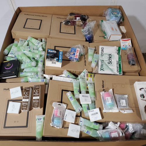 900 units of Pharmacy & Wellness - MSRP $14,285 - Like New (Lot # 9009120)