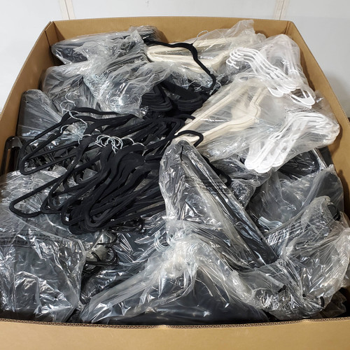 51 units of Hangers (No Packaging) - MSRP $1,081 - Returns (Lot # 921121)