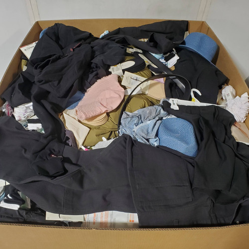 819 units of Clothing & Accessories - MSRP $12,355 - Returns (Lot # 946007)