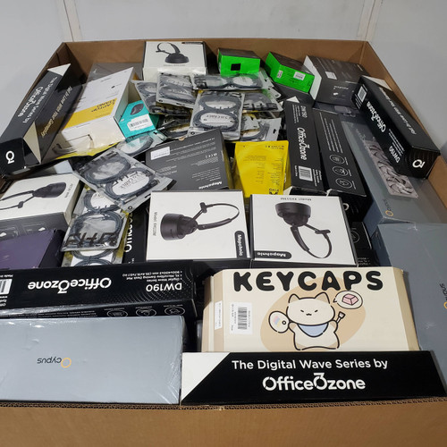 333 units of Computer Accessories - MSRP $16,843 - Returns (Lot # 942313)