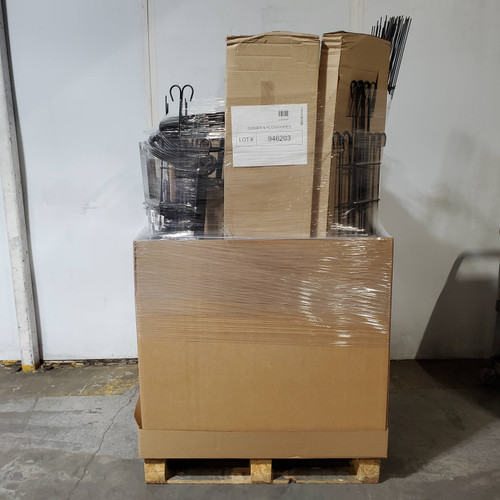 224 units of Garden Hooks & Trellis - MSRP $2,414 - Like New (Lot # 946203)