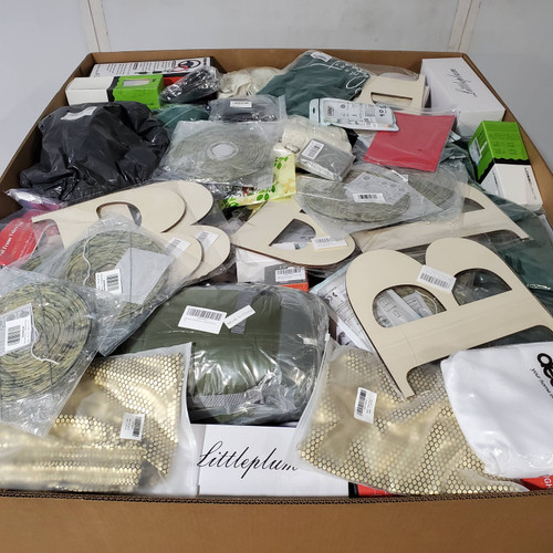 505 units of Unmanifested GM - MSRP $5,050 - Returns (Lot # 943418)