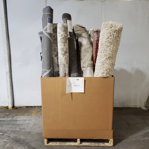 66 units of Rugs - MSRP $3,144 - Returns (Lot # 945317)