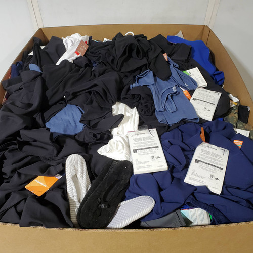 829 units of Clothing & Accessories - MSRP $11,680 - Returns (Lot # 948201)