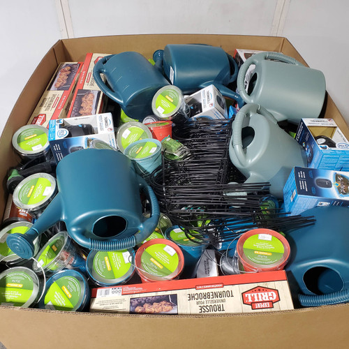 298 units of Garden & Accessories - MSRP $4,975 - Returns (Lot # 950122)