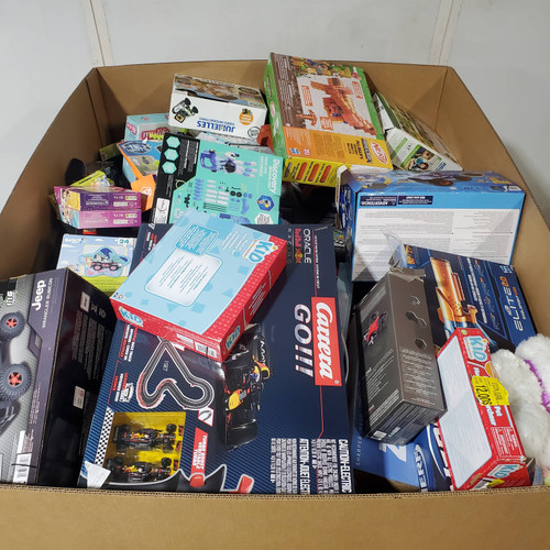 142 units of Toys - MSRP $3,842 - Returns (Lot # 950129)