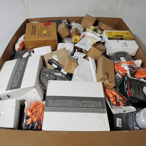 467 units of Tools & Accessories - MSRP $14,585 - Returns (Lot # 942304)