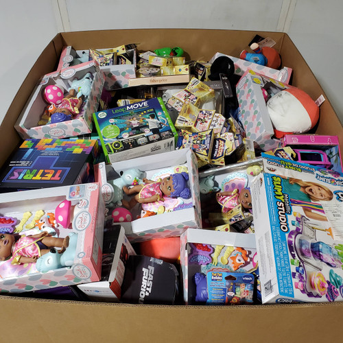 212 units of Toys - MSRP $4,628 - Returns (Lot # 958524)