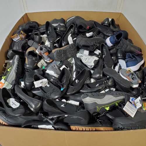 259 units of Shoes (pair) - MSRP $7,093 - Returns (Lot # 958722)