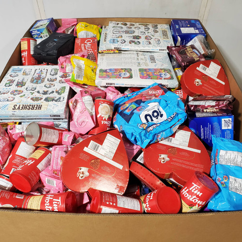 412 units of Grocery - MSRP $4,489 - Like New (Lot # 957826)