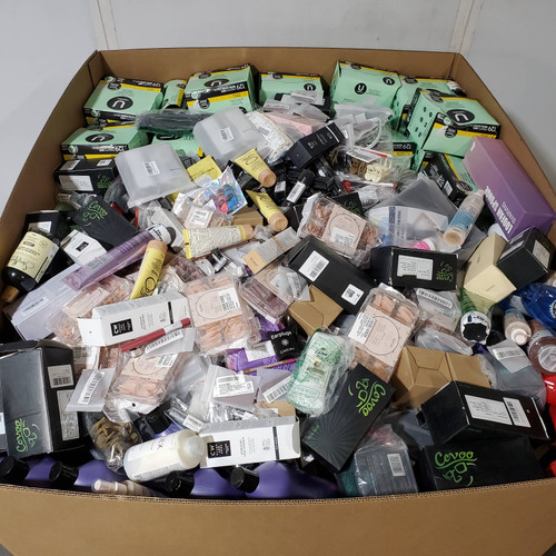 1637 units of Pharmacy & Wellness - MSRP $21,685 - Like New (Lot # 955202)