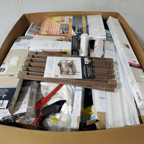 352 units of Home Products - MSRP $4,401 - Returns (Lot # 959616)