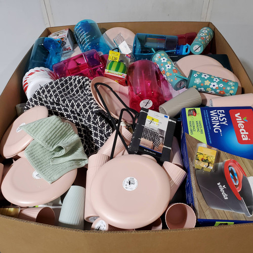 254 units of Home Products - MSRP $3,789 - Returns (Lot # 959916)