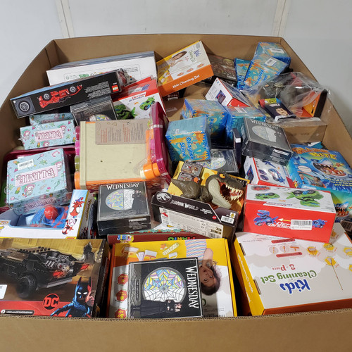 451 units of Toys - MSRP $9,045 - Returns (Lot # 957804)