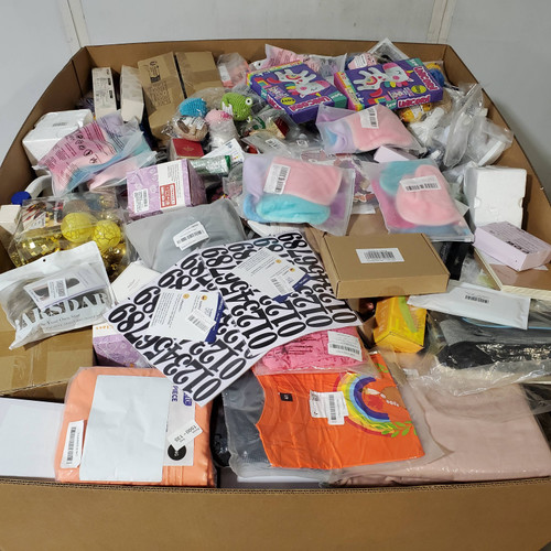 915 units of Unmanifested GM - MSRP $9,150 - Returns (Lot # 947545)