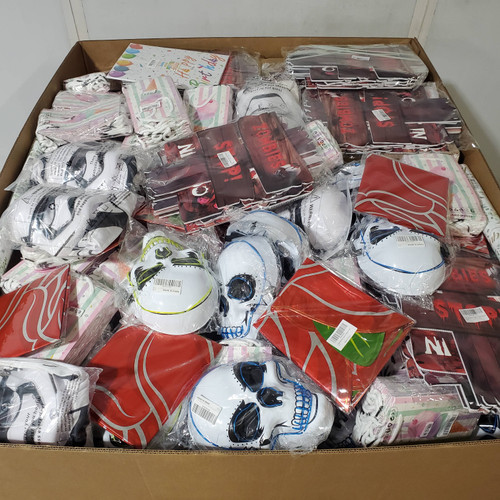 345 units of Holidays & Party - MSRP $5,605 - Returns (Lot # 957116)