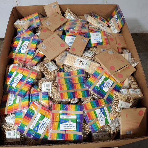 874 units of Various Picks - MSRP $9,137 - Like New (Lot # 105-898531)