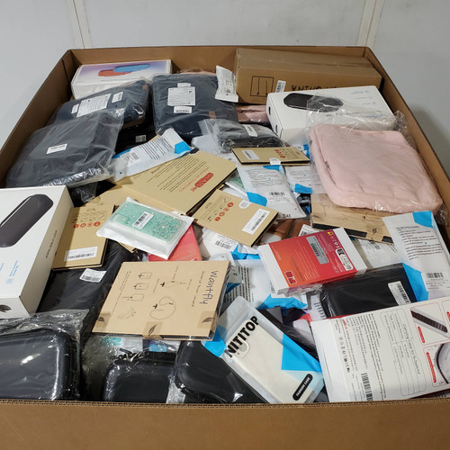 1275 units of Electronic Accessories - MSRP $24,100 - Returns (Lot # 103-955426)