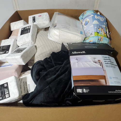62 units of Bedding - MSRP $1,628 - Returns (Lot # 963117)