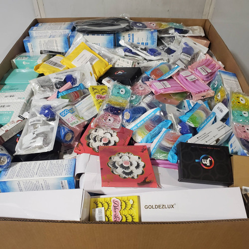 800 units of Pharmacy & Wellness - MSRP $10,904 - Like New (Lot # 939313)