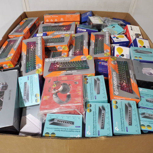 573 units of Computer Accessories - MSRP $16,426 - Returns (Lot # 943507)