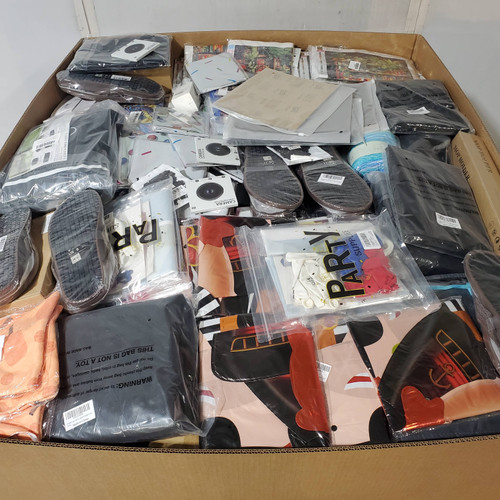 767 units of Unmanifested GM - MSRP $7,670 - Returns (Lot # 928107)