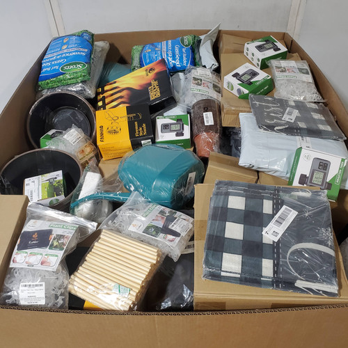 308 units of Garden & Accessories - MSRP $6,188 - Returns (Lot # 943522)