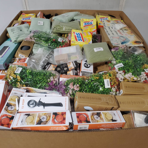 708 units of Home Products - MSRP $10,639 - Returns (Lot # 933012)