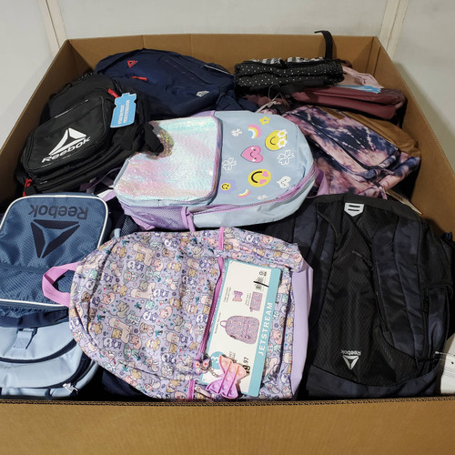 116 units of Luggages & Bags - MSRP $2,427 - Returns (Lot # 966722)