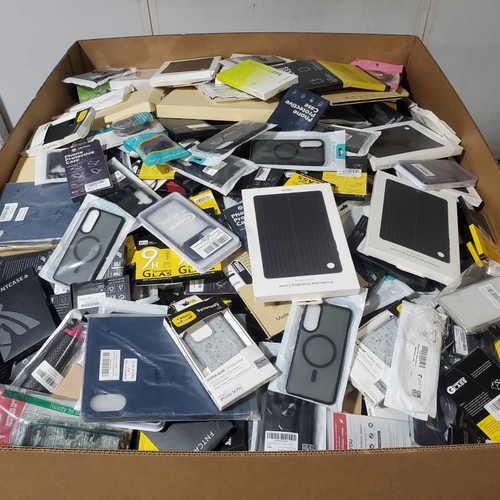 1434 units of Electronic Accessories - MSRP $22,465 - Returns (Lot # 933224)