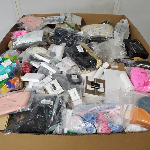 1374 units of Unmanifested GM (2 Gaylords) - MSRP $13,740 - Returns (Lot # 919903)