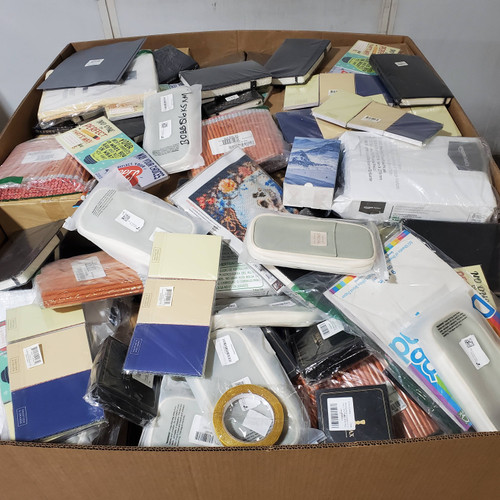 660 units of Office & School Supplies - MSRP $6,681 - Returns (Lot # 924205)