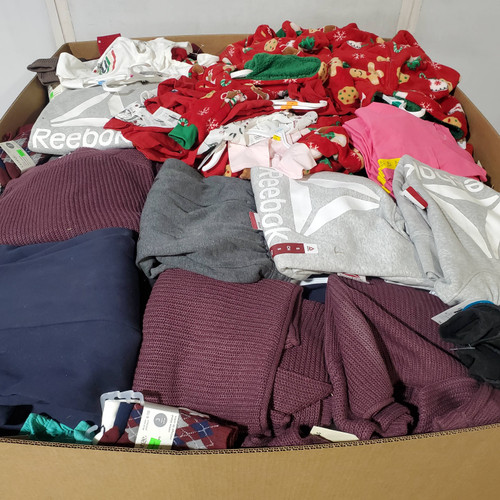 1254 units of Clothing & Accessories - MSRP $15,126 - Returns (Lot # 967402)