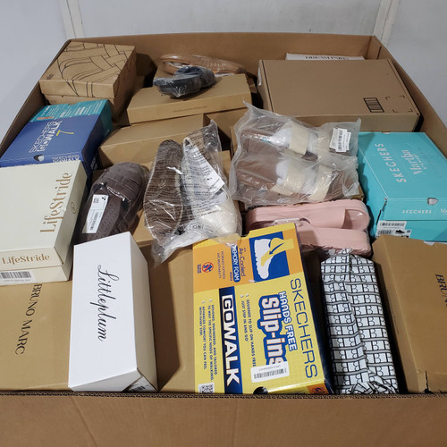 277 units of Shoes (pair) - MSRP $7,863 - Returns (Lot # 922401)