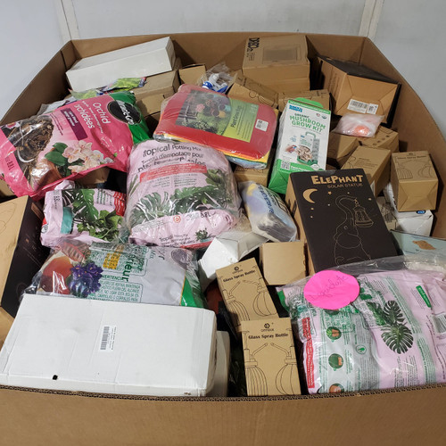 322 units of Garden & Accessories - MSRP $7,413 - Returns (Lot # 922408)